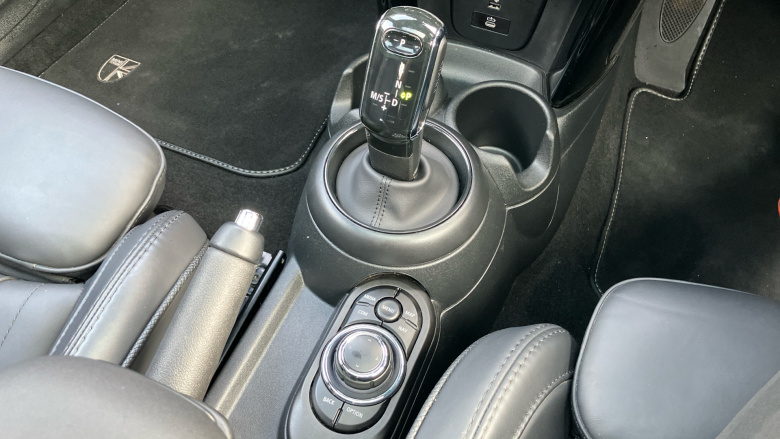 MINI Hatchback 1.5 Cooper Exclusive Premium Plus 5dr Auto Petrol Hatchback